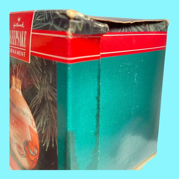 Vtg 1992 Grandmother Christmas Glass Ball Hallmark Christmas Ornament - Picture 7 of 9